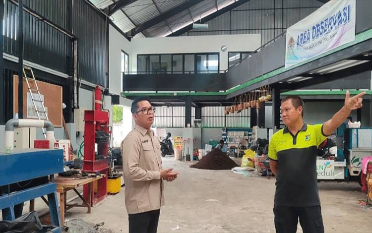 Warga Palangka Raya Diajak Laporkan Pelanggaran Pengelolaan Sampah B3