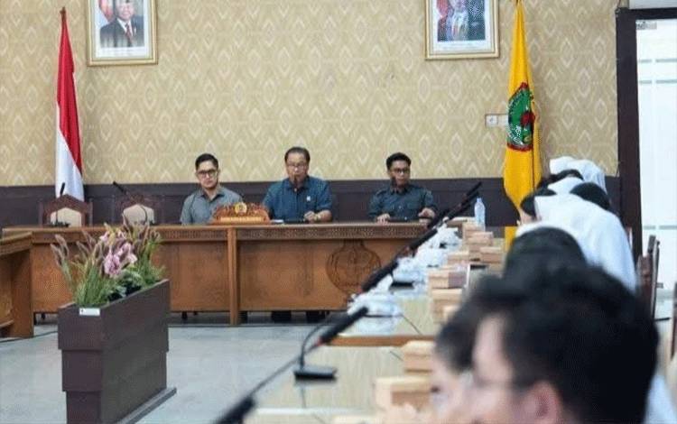 Komisi III DPRD Kalteng Terima Kunjungan Mahasiswa Ilmu Kesehatan Universitas Muhammadiyah Palangka Raya