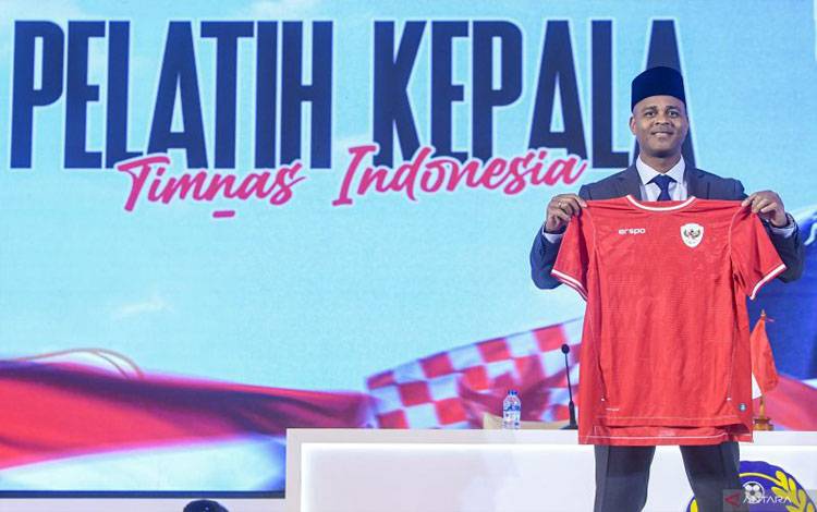 Patrick Kluivert Bertemu dan Berdiskusi dengan Indra Sjafri
