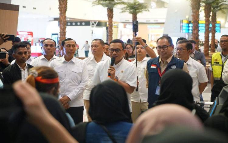 KP2MI Kawal Kepulangan 179 PMI dari Arab Saudi Sampai Rumah