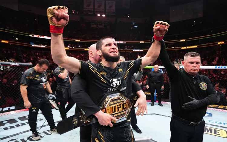 Tsarukyan Batal Lawan Islam Makhachev di UFC 311