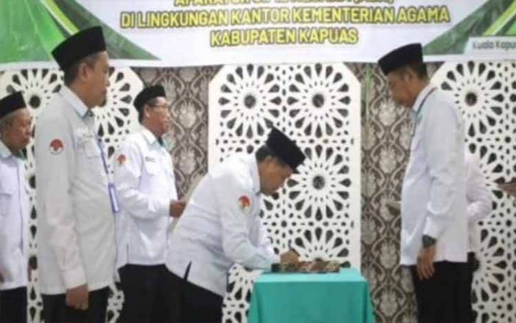 Kemenag Kapuas Gelar Penandatanganan Pakta Integritas dan Perjanjian Kinerja