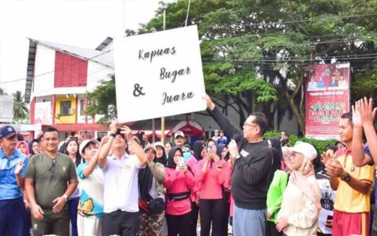 Kegiatan simbolis peluncuran program Kapuas Bugar dan Juara, Senin, 20 Januari 2025. (FOTO: IST)