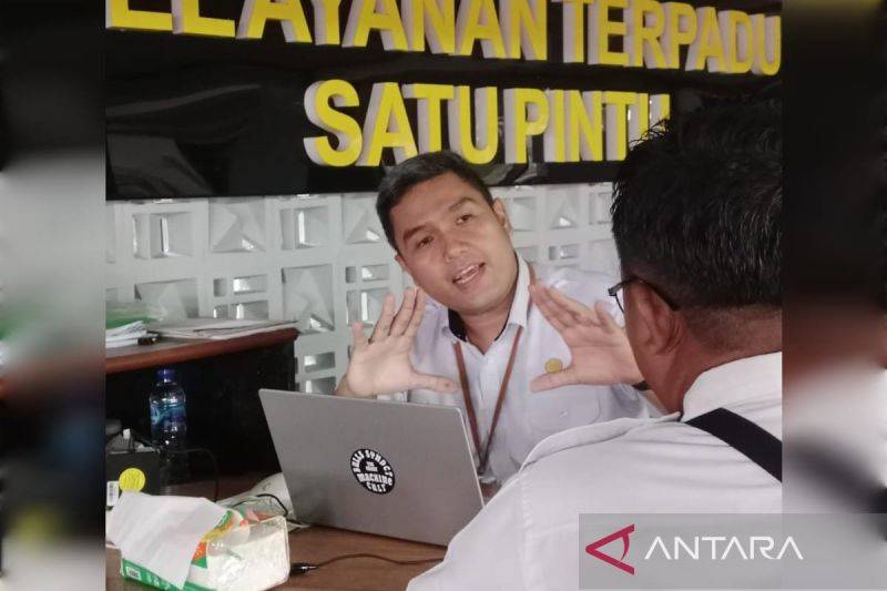 Disdik Palangka Raya Minta Orang Tua Batasi Anak Bermain Handphone