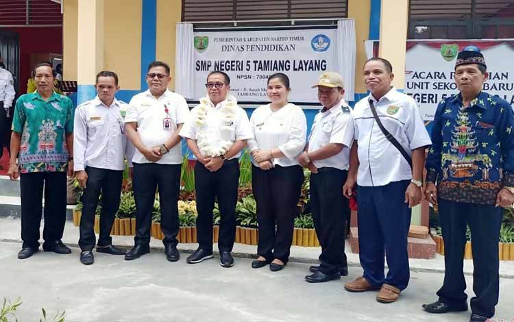 Pj Sekda Barito Timur Resmikan SMP Negeri 5 Tamiang Layang