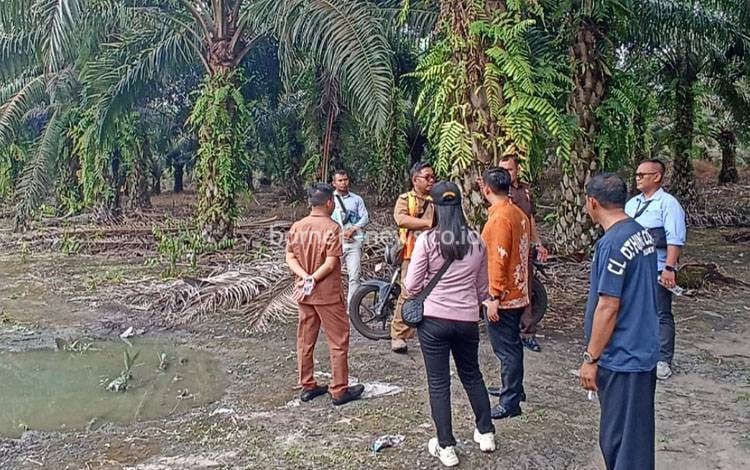 DPRD Kotim Tinjau Lahan Tambang Bersengketa di Parenggean