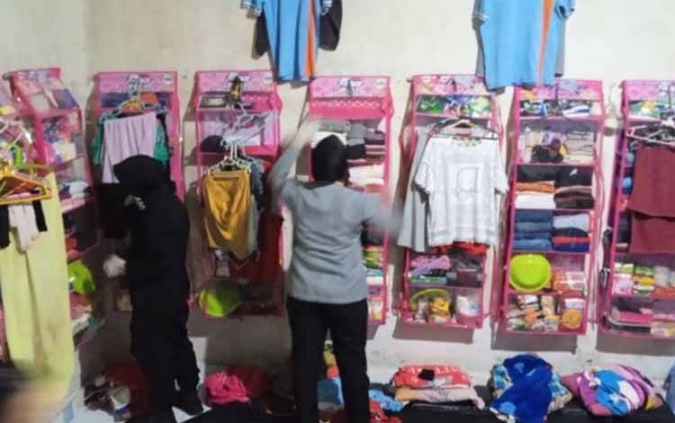 Lapas Perempuan Palangka Raya Gelar Operasi Penggeledahan Rutin untuk Pastikan Keamanan dan Ketertiban