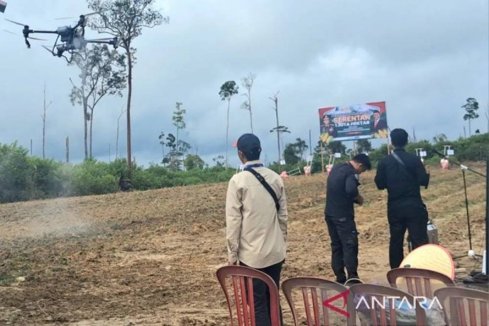Pemkab Gunung Mas Sediakan Drone untuk Mudahkan Petani
