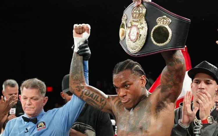 Kalahkan Lenin, Najee Rebut Gelar Berat Ringan WBA Amerika Utara