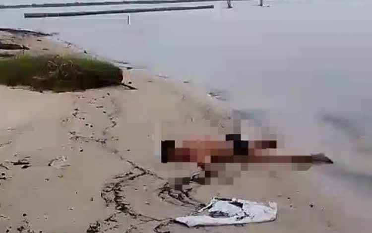Sesosok Mayat Ditemukan Tergeletak di Tepi Pantai Tanjung Kubu