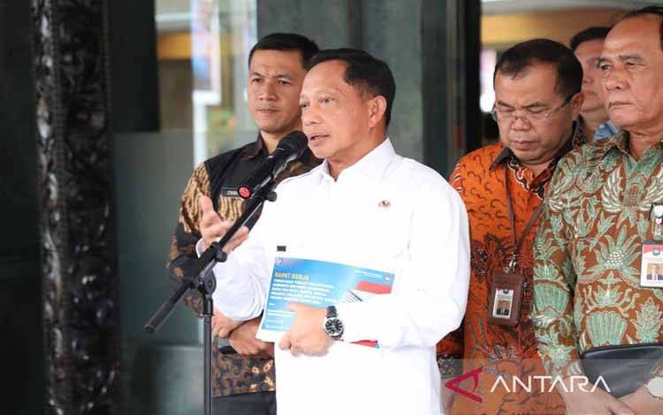 Mendagri Ungkap Pelantikan Kepala Daerah 6 Februari 2025 Dibatalkan