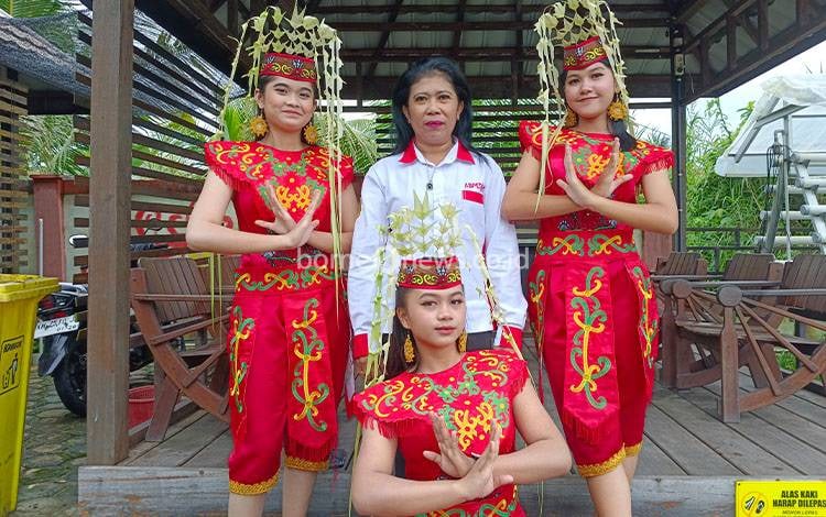 Lestarikan Seni Budaya Dayak, Ini yang Dilakukan Sanggar Tari Buluh Merindu Pulang Pisau