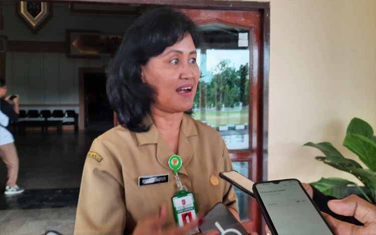 Kepala Distan Kobar Kris Budi Hastuti