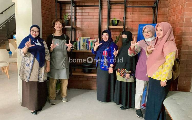 Inovasi Dispursip Kobar Tingkatkan Literasi Masyarakat dengan Pojok Buku di Sejumlah Kafe