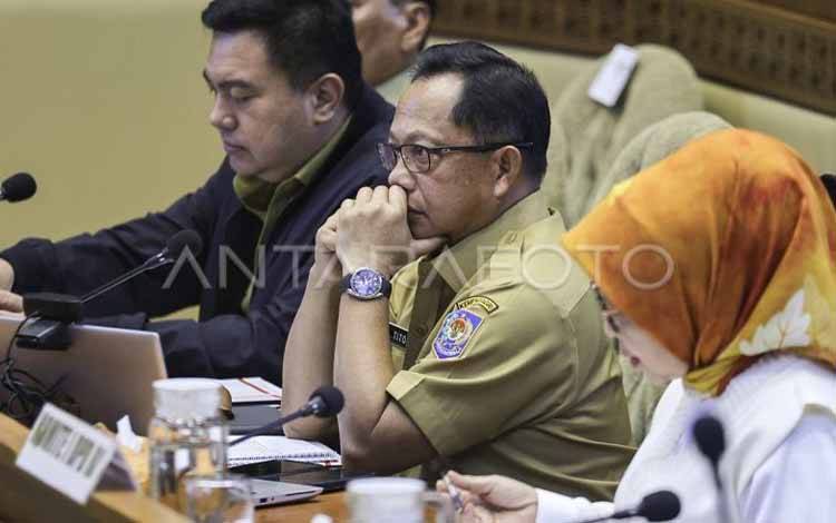 Mendagri: Anggaran MBG dari Daerah Digunakan untuk Perbaikan Sekolah