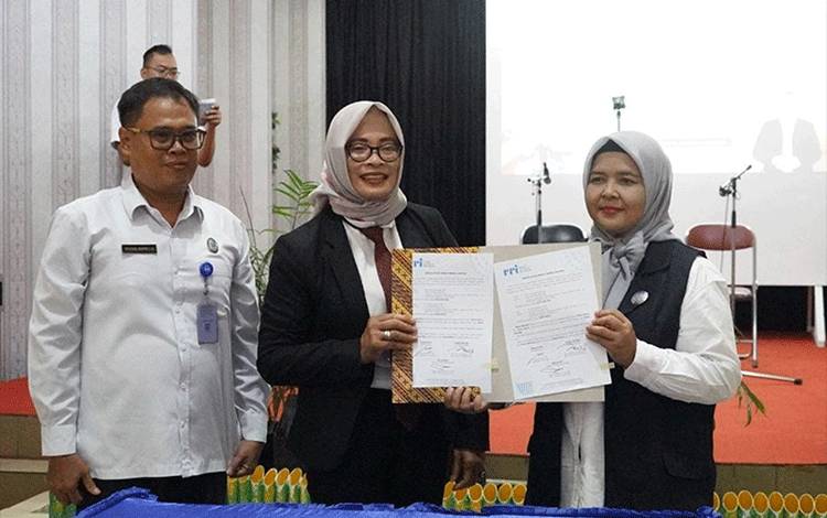 Kepala LPP RRI Palangka Raya Berganti, Gubernur Kalteng Tekankan Peran Radio di Era Digital
