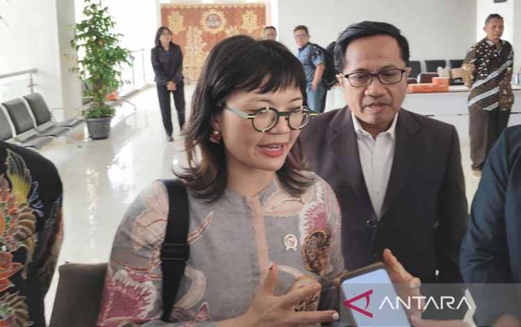 Wamendiktisaintek Sebut Kampus Kelola Tambang Perlu Kajian Tepat