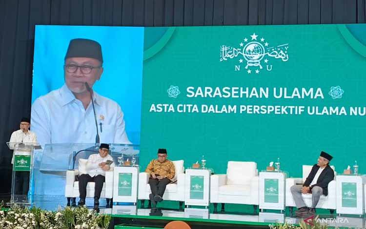 Zulhas Bakal Copot Pimpinan Bulog Daerah Bila Tak Serap Gabah Rp6.500