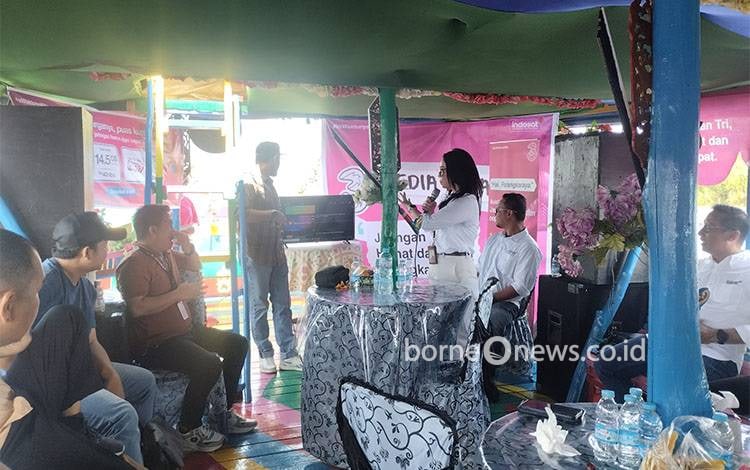 Media Update Jaringan Tri di Tengah Keindahan Alam Kereng Bangkirai