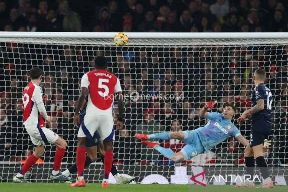 Arsip - Pemain Arsenal Kai Havertz mencetak gol ke gawang Aston Villa yang kemudian dianulir pada lanjutan Liga Inggris di Emirates Stadium, London, Inggris, Sabtu (18/1/2025). ANTARA FOTO/REUTERS/Hannah Mckay/rwa.