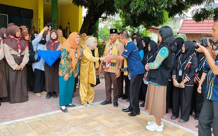 SMPN 1 Arut Selatan Sukses Terapkan Trilogi Pendidikan, Raih Prestasi hingga Tingkat Nasional