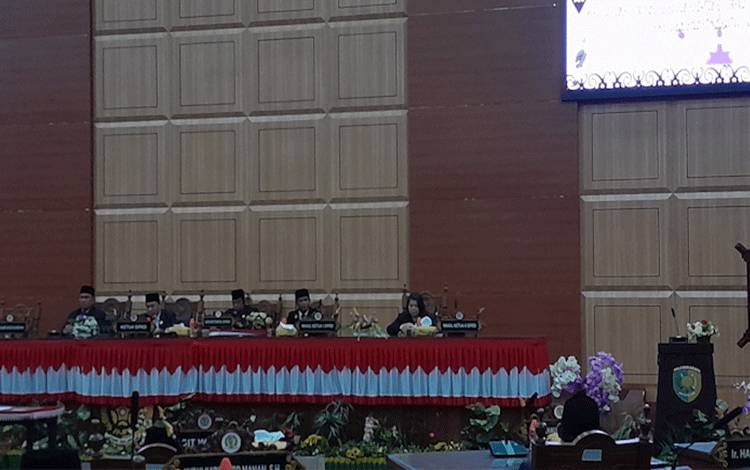 Rapat Paripurna DPRD Palangka Raya Tetap Berlanjut Karena Dianggap Penuhi Kuorum
