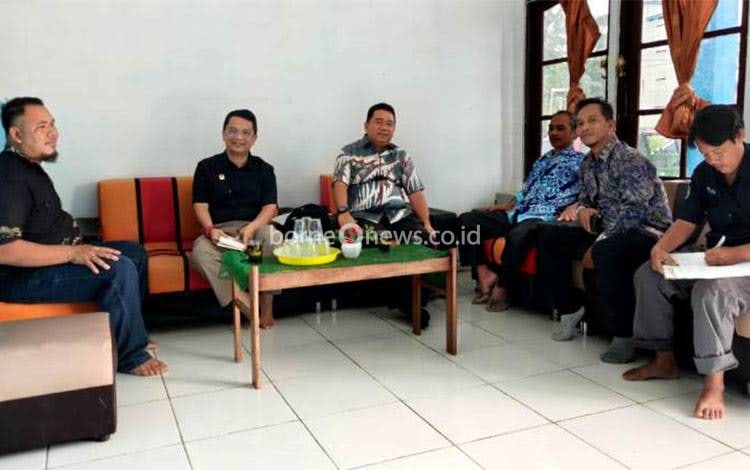 Ketua Komisi II DPRD Barito Utara Terima Usulan Pembangunan Infrastruktur Desa Batu Raya II