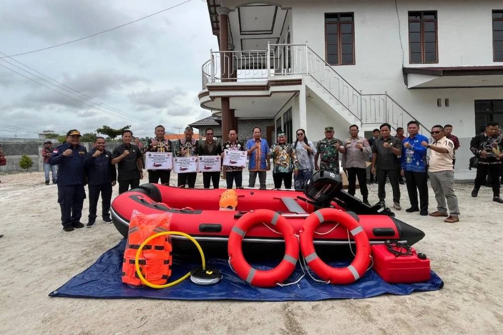 Pemkab Kapuas Salurkan Bantuan untuk Sejumlah Kecamatan Terdampak Banjir