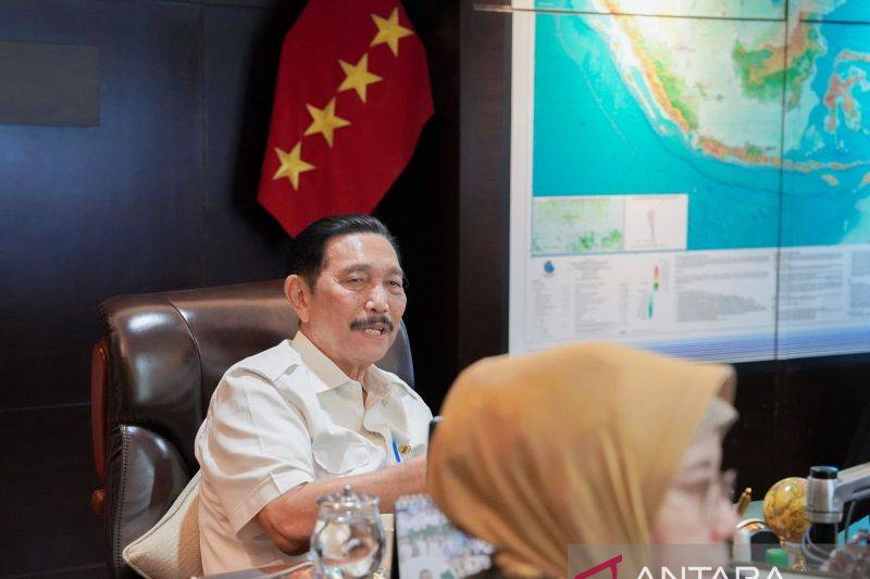 Luhut Dorong Digitalisasi untuk Penyaluran Bansos yang Akurat