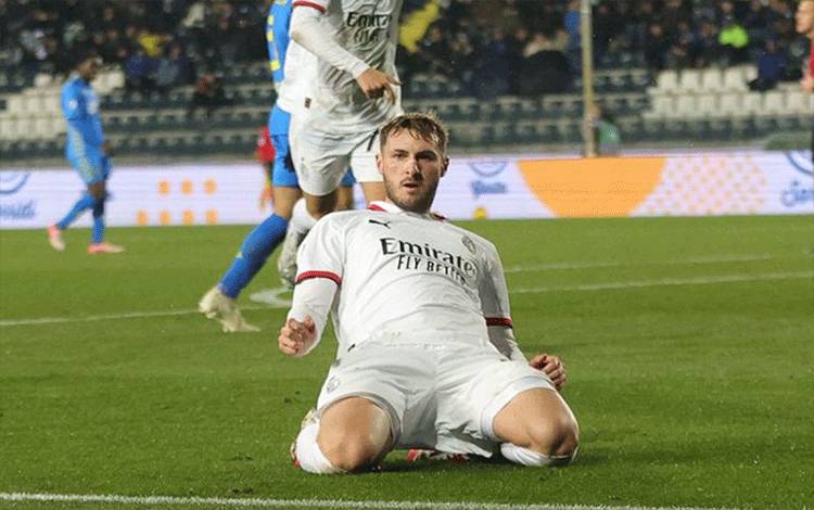 Gimenez Warnai Debut dengan Cetak Gol Saat Milan Menang atas Empoli