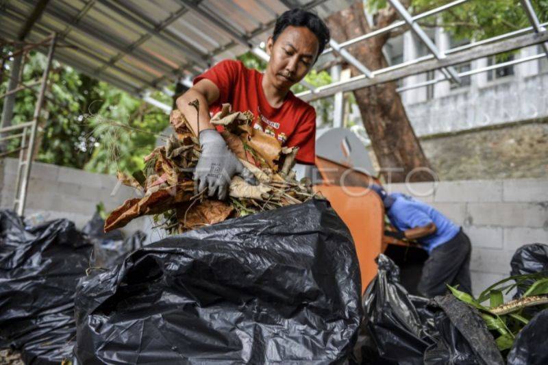 DLH Jajaki Pola Kemitraan Atasi Permasalahan Sampah di Kotim