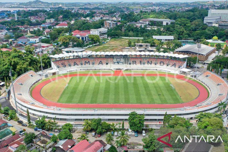 Tampak Stadion Segiri Samarinda dari pantauan udara. (ANTARA FOTO/M Risyal Hidayat)