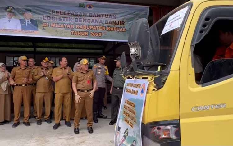Pemkab Kapuas Kirim Bantuan Logistik untuk Warga Terdampak Banjir di Tiga Kecamatan