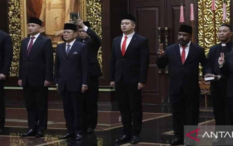 Sjafrie Angkat Deddy Corbuzier jadi Staf Khusus Kementerian Pertahanan