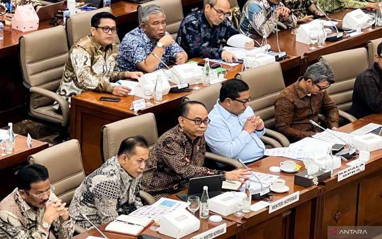 Menkop Sebut 22 Regulasi yang Hambat Pengembangan Koperasi