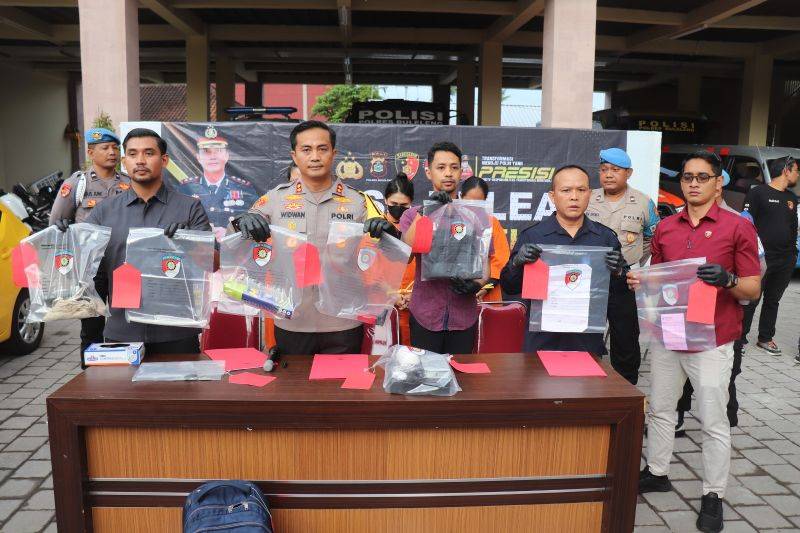 Polisi Ungkap Motif Pembunuhan Pria oleh Tiga Wanita