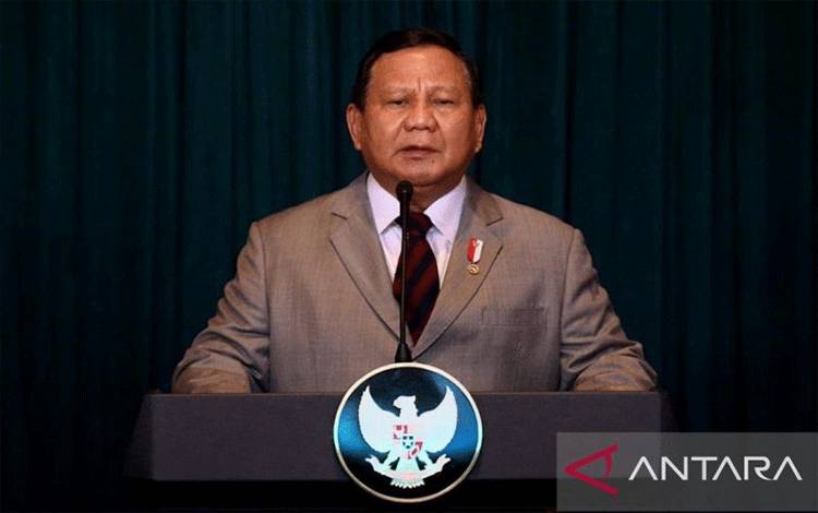 Presiden RI Prabowo Subianto memberikan pidato pada World Governments Summit 2025 melalui tayangan video dari akun YouTube Sekretariat Presiden yang disaksikan di Jakarta, Jumat (14/2/2025). (ANTARA/HO-Biro Pers Sekretariat Presiden)