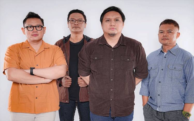 Jikustik Perbarui lagu "Takkan Berpaling Dari-Mu" untuk Ramadan 2025