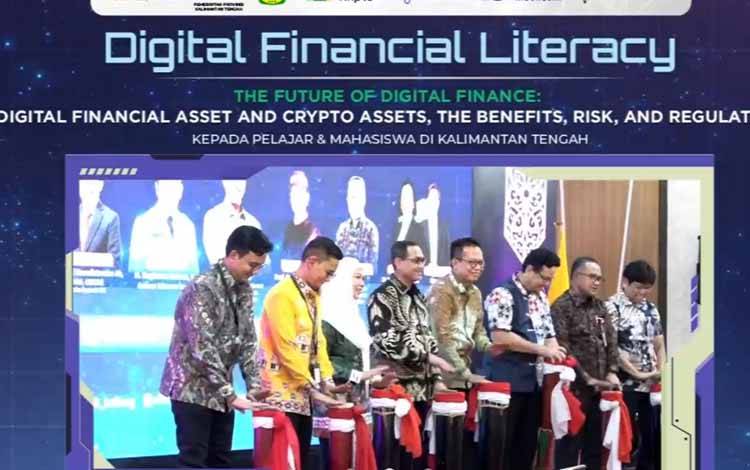 Asisten Ekbang Buka Kuliah Umum Literasi Keuangan