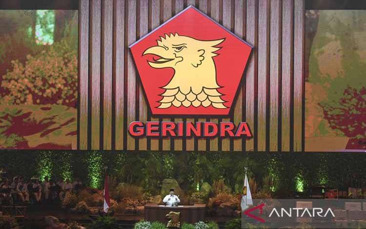 Presiden yang juga Ketua Umum Partai Gerindra Prabowo Subianto menyampaikan pidato saat perayaan HUT Ke-17 Partai Gerindra di Sentul International Convention Center, Bogor, Jawa Barat, Sabtu (15/2/2025). ANTARA FOTO/Hafidz Mubarak A/agr/aa.