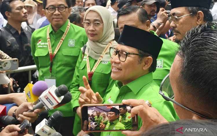 Ketua Umum DPP Partai Kebangkitan Bangsa (PKB) Abdul Muhaimin Iskandar berbicara usai acara perayaan Hari Ulang Tahun (HUT) Ke-17 Partai Gerindra di Sentul, Bogor, Sabtu (15/2/2025). (ANTARA/Nadia Putri Rahmani)