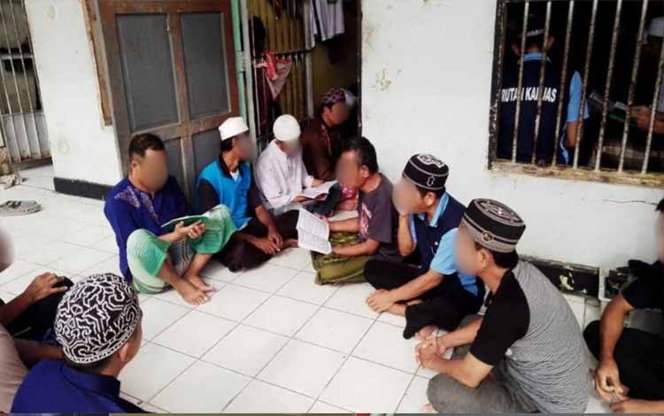 Yasinan Rutin di Kamar Hunian WBP Perkuat Nilai Kepribadian