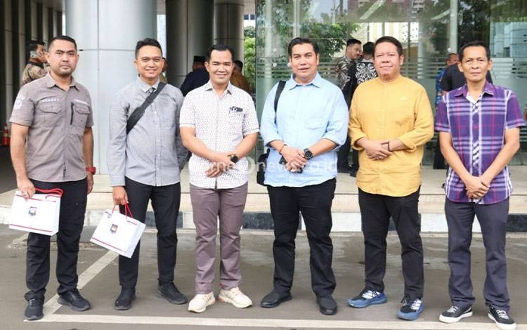 Persiapan Pelantikan Bupati-Wabup Pulang Pisau, Rifa'i-Jayadikarta Registrasi di Kemendagri