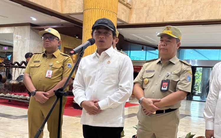 KLH Tetap Tutup TPA yang Tidak Mampu Tampung Sampah