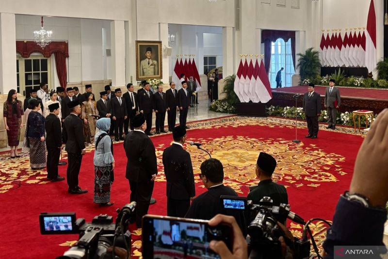 Presiden Prabowo Lantik Nugroho Sulistyo Budi Sebagai Kepala BSSN