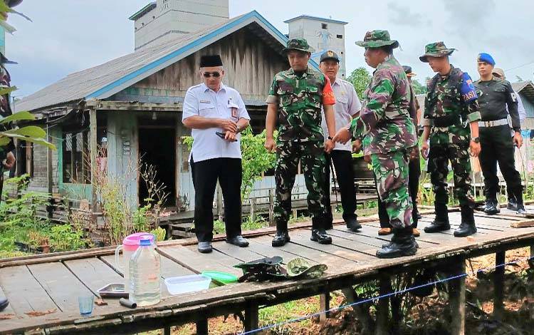 TMMD ke-123 Kodim 1015 Sampit Bangun Jembatan Penghubung untuk Warga Desa Tanjung Rangas