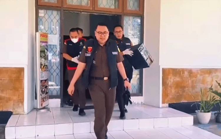 Tersangka Korupsi Pengelolaan Pabrik Tepung Ikan Mangkir Dari Panggilan Jaksa