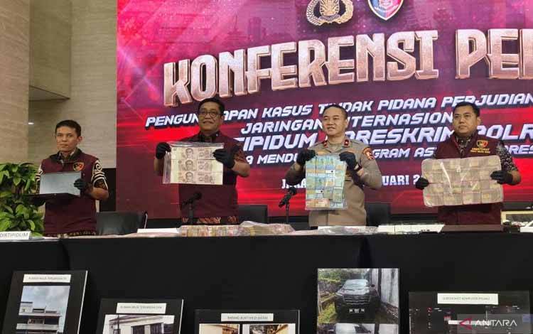 Polri Tangkap 9 Tersangka Sindikat Judi Online 1XBET
