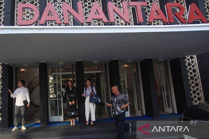 Prabowo Luncurkan Danantara di Istana Besok Pukul 10:00 WIB