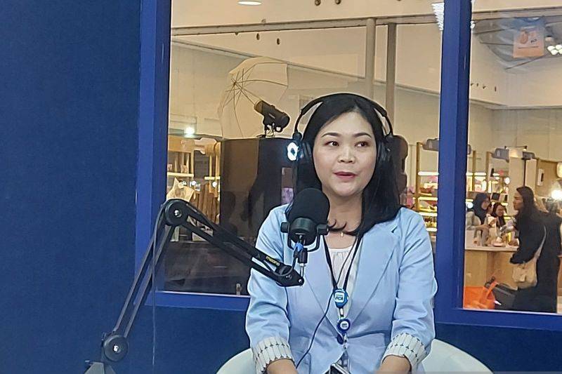 BCA: Pedagang Makanan Mulai Banyak Beralih Transaksi Gunakan QRIS